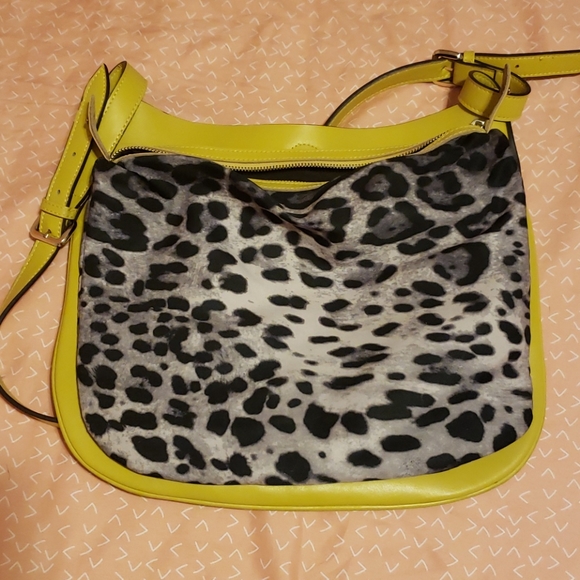 Yellow Leather Purse - Picture 5 of 6